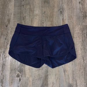 Lululemon Speed Up Low-Rise Lined 2.5” Shorts in True Navy
